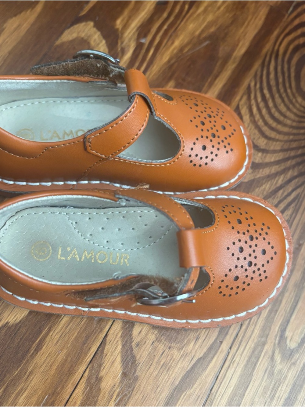 L'Amour Tan T‑Strap Mary Jane Dress Shoes - Picture 4 of 6